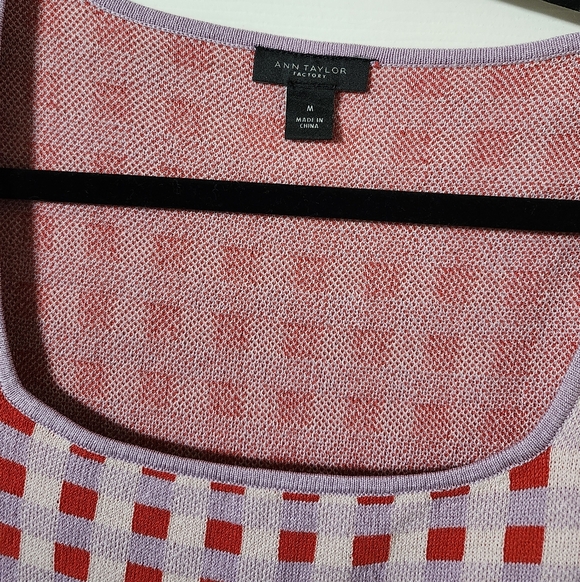 Ann Taylor Factory Red and White Grid Sweater N - Picture 6 of 8